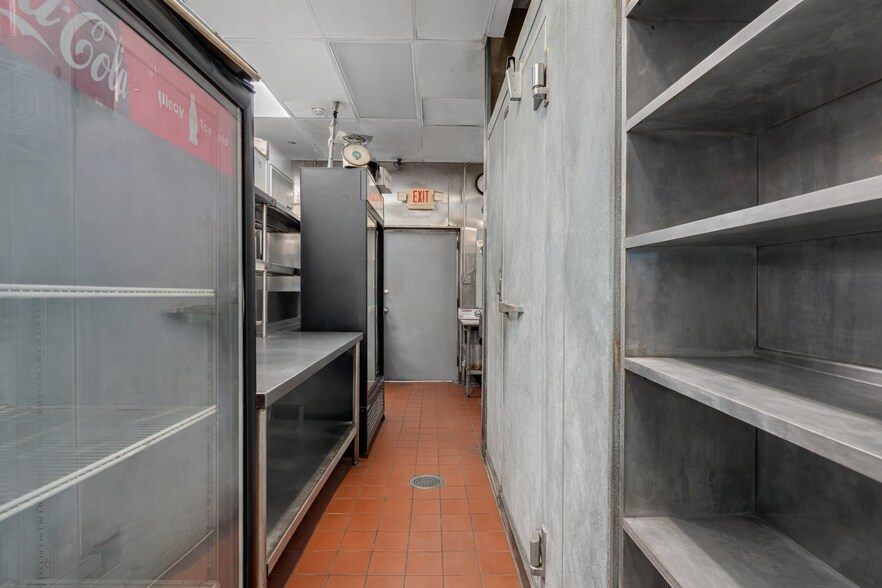 More Photos Of 82 Montgomery Ave, Long Branch Fast Food For Lease