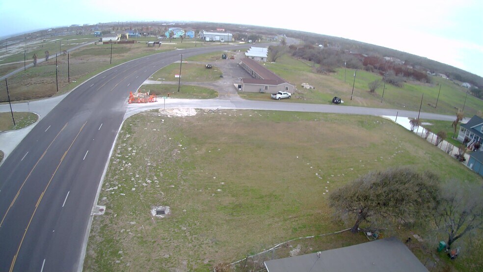 More Photos Of 1330 S Commercial St, Aransas Pass Hotel For Sale