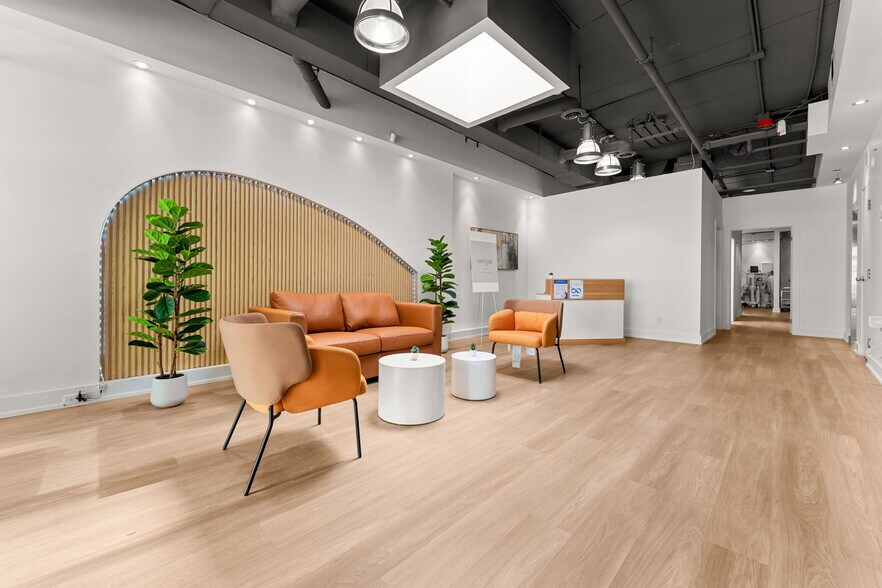 More Photos Of 21 Camden St, Toronto Office For Sale