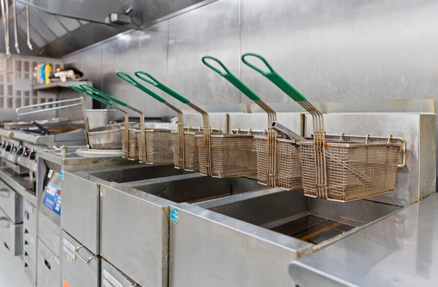 More Photos Of 100 Saddle Rdg, Portage Restaurant For Sale