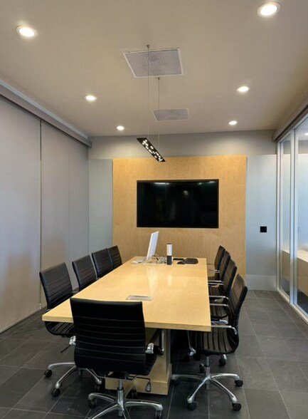 More Photos Of 210-230 N Wiget Lane, Walnut Crk, Walnut Creek Medical For Sale