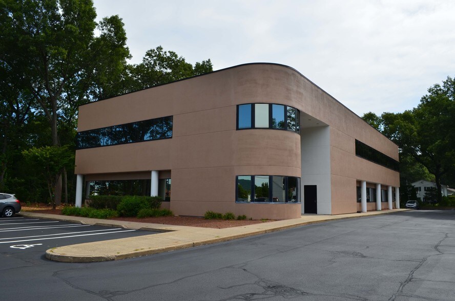 Primary Photo Of 556 Washington Ave, North Haven Office For Sale