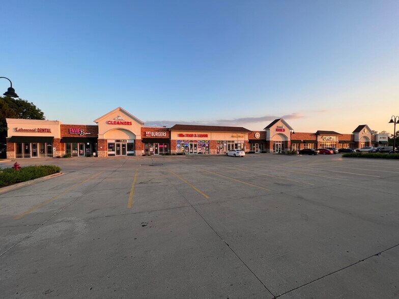 More Photos Of 9581 Ackman Rd, Lake In The Hills Unknown For Lease