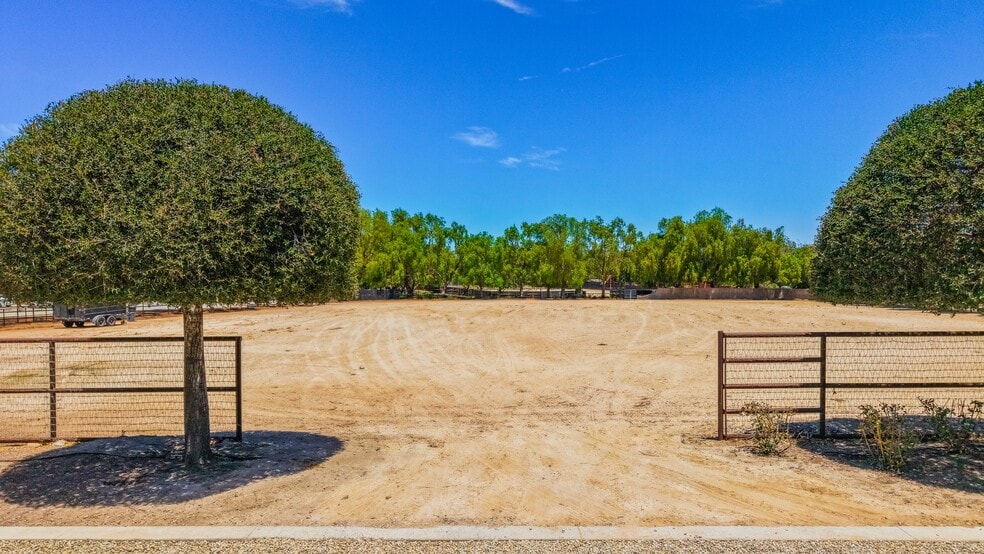 More Photos Of 38831 Pauba Rd, Temecula Land For Sale