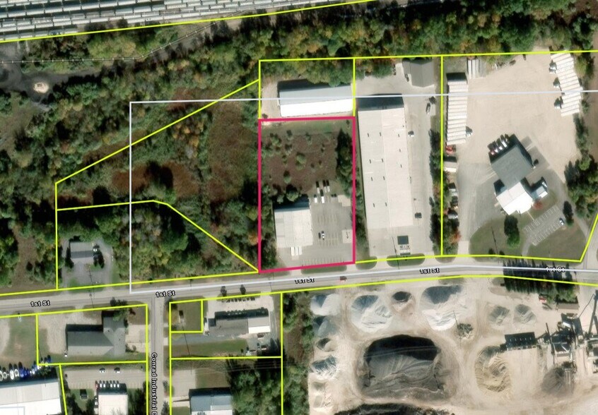 More Photos Of 915 1st St, Ludington Manufacturing For Sale