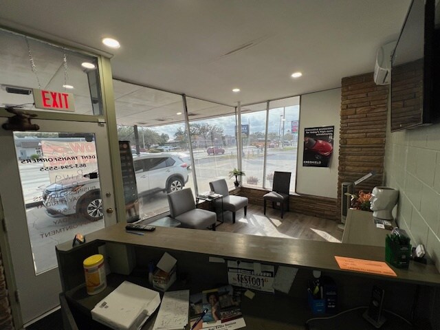 More Photos Of 801 Cypress Gardens Blvd, Winter Haven General Retail For Sale