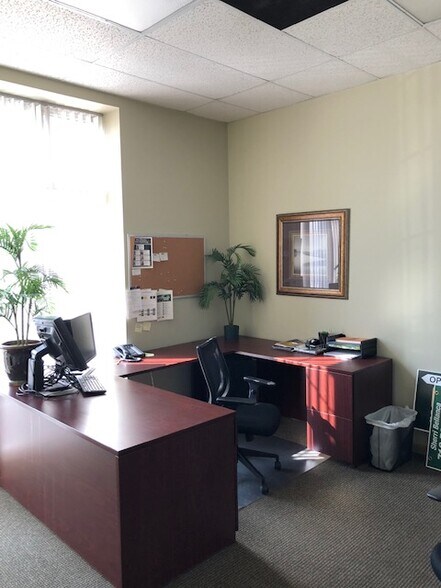 More Photos Of 3830 Union Rd, Buffalo Medical For Lease