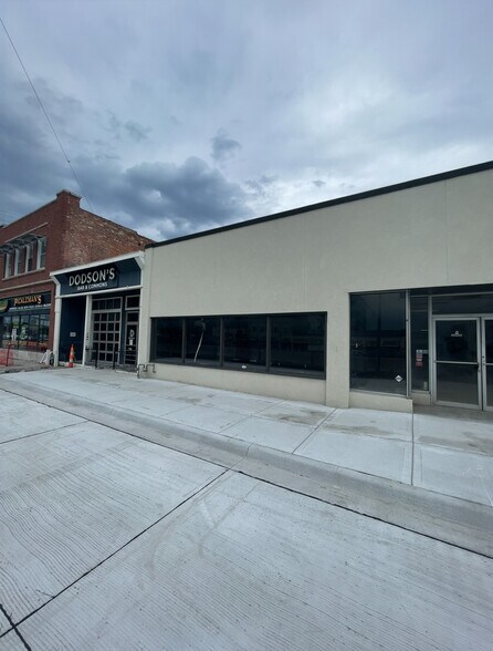 More Photos Of 7428-7434 Wornall Rd, Kansas City Storefront For Sale