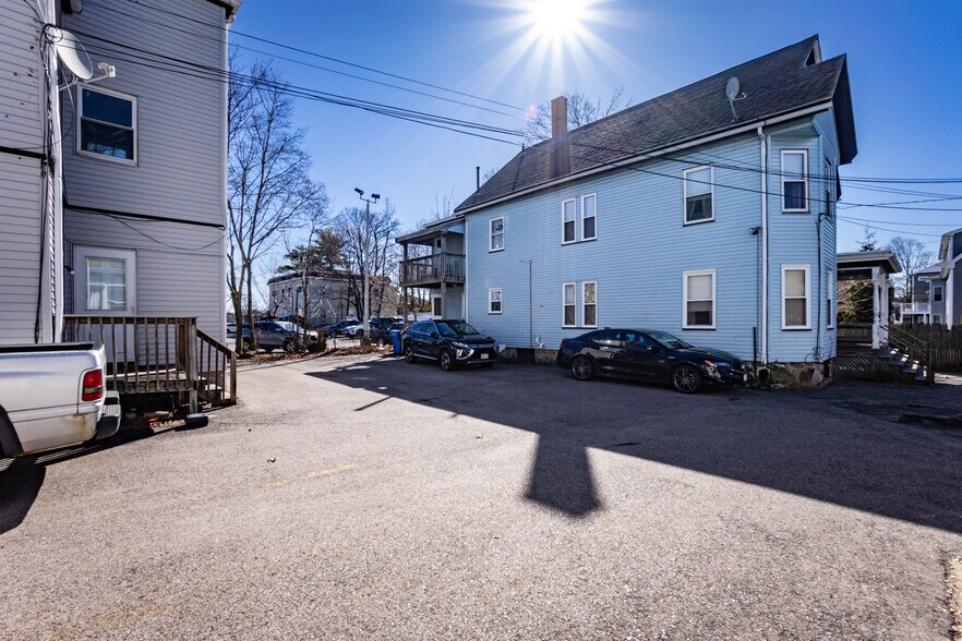 More Photos Of 916R Main St, Waltham Storefront Retail Residential For Sale
