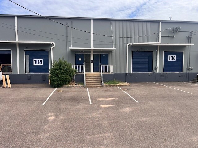 More Photos Of 94-160 Cumberland St, Memphis Industrial For Sale