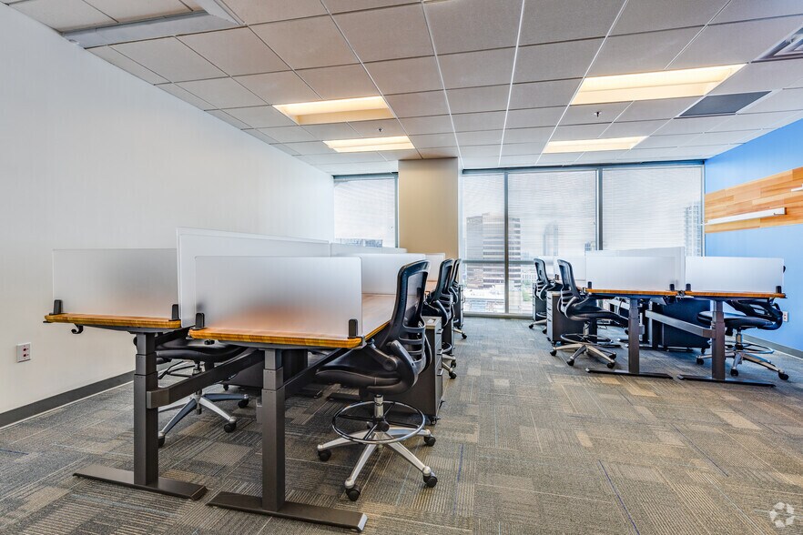 More Photos Of 121 S Orange Ave, Orlando Coworking Space