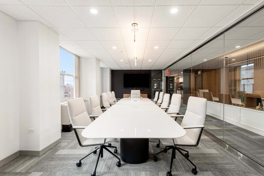 More Photos Of 20 Park Plaza, Boston Office For Lease