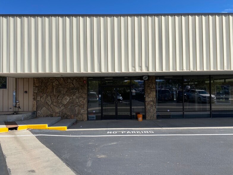 More Photos Of 8101 W Colfax Ave, Lakewood Showroom For Sale