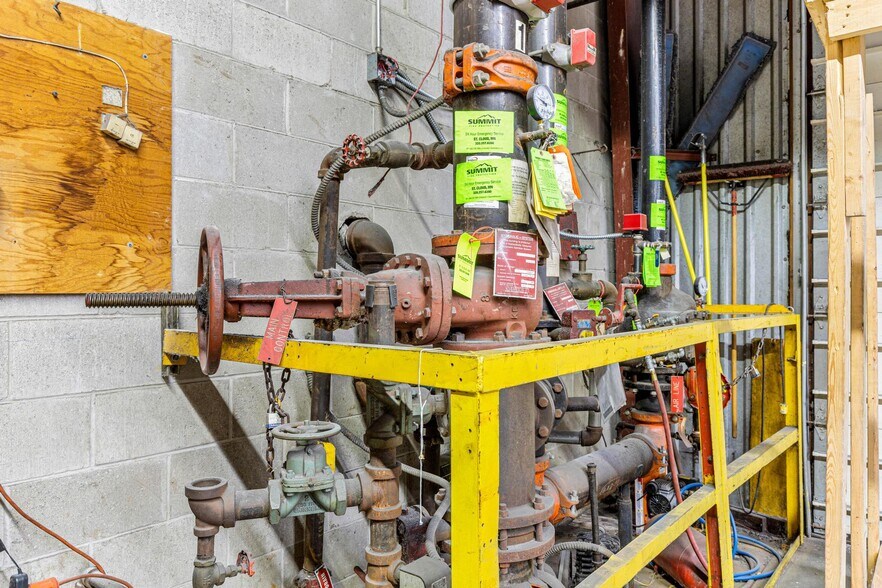 More Photos Of 150 Industrial Park Rd SE, Cokato Manufacturing For Sale
