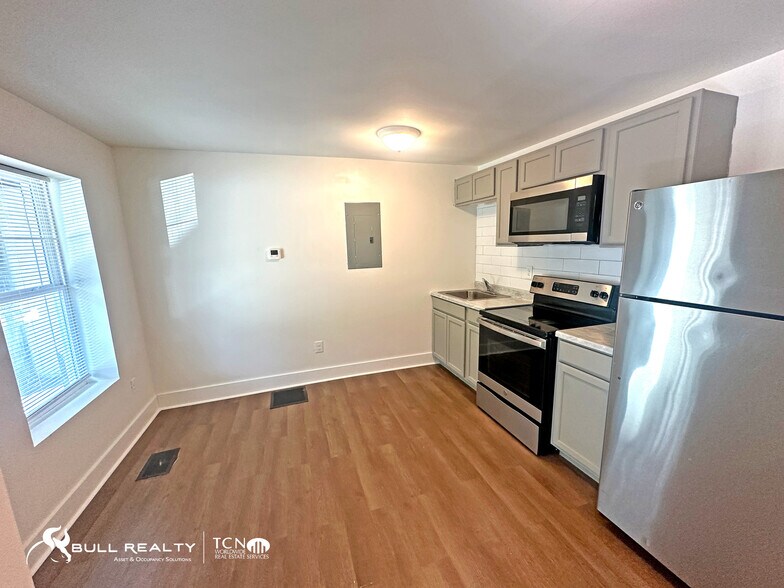 More Photos Of 1931 Joseph E Boone Blvd NW, Atlanta Apartments For Sale