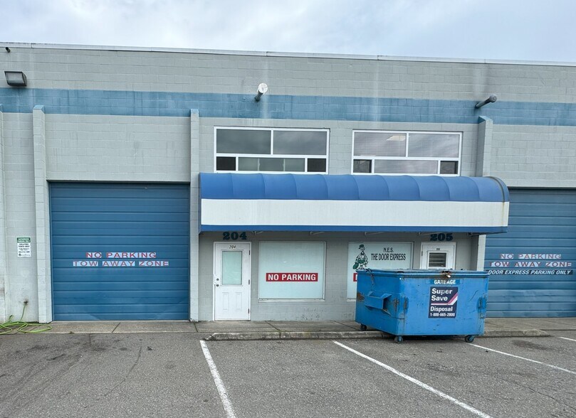 More Photos Of 13308 76th Ave, Surrey Warehouse For Lease