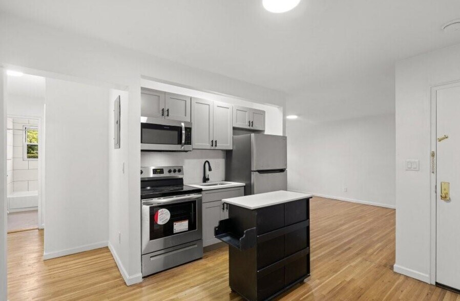More Photos Of 30 Archer Ave, Mount Vernon Apartments For Sale