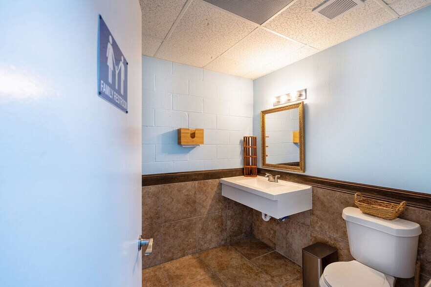 More Photos Of 2409-2430 FM 1092 Rd, Missouri City Coworking Space