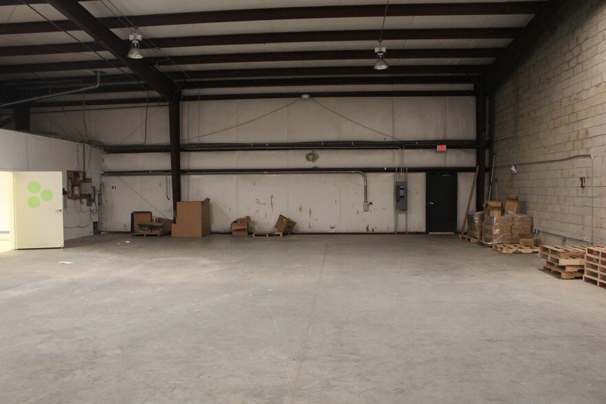 More Photos Of 2917 Riverwest Dr, Augusta Industrial For Lease
