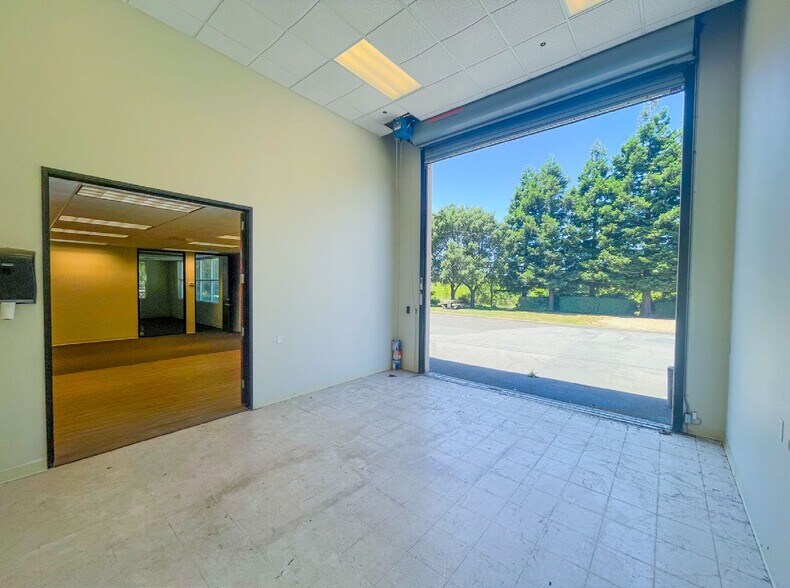More Photos Of 1455 N McDowell Blvd, Petaluma Research And Development For Lease