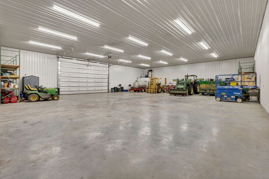 More Photos Of 7754 S State Route 73, Wilmington Flex For Sale