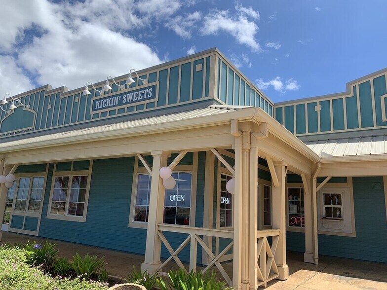 More Photos Of 87-1988 Pakeke St, Waianae Freestanding For Lease