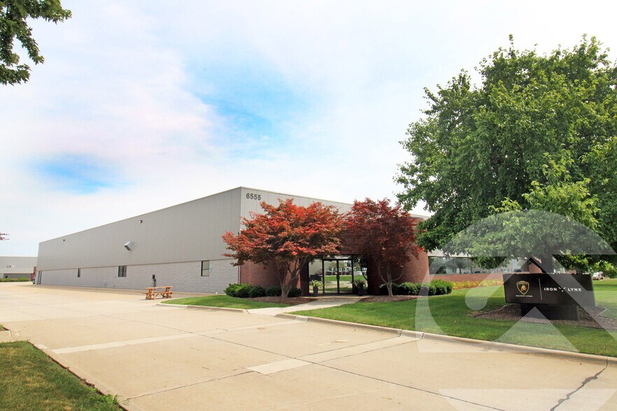 Primary Photo Of 6555 Sims Dr, Sterling Heights Flex For Sale