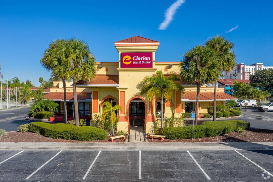 More Photos Of 4985 W Irlo Bronson Memorial Hwy, Kissimmee Hotel For Sale