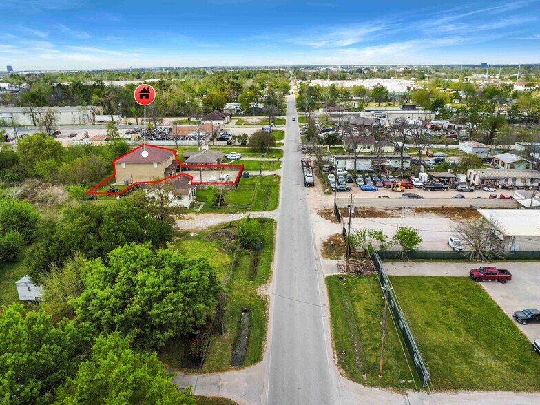 More Photos Of 13301 & 13309 Reeveston Road, Houston Land For Sale