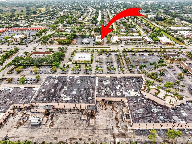 More Photos Of 2200 N University Dr, Sunrise Warehouse For Lease