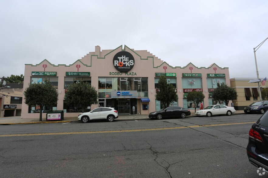 Primary Photo Of 225 Broad Ave, Palisades Park Storefront Retail Office For Lease