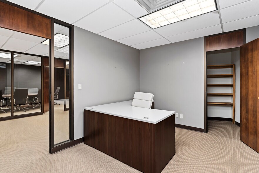 More Photos Of 403-405 N 2nd St, Harrisburg Office For Sale