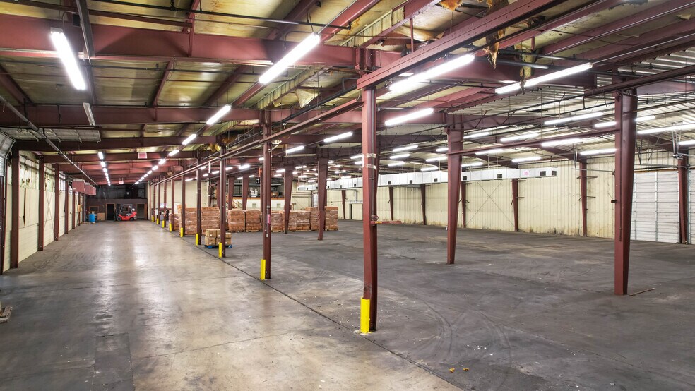 More Photos Of 124 N Charleston St, Blacksburg Warehouse For Sale