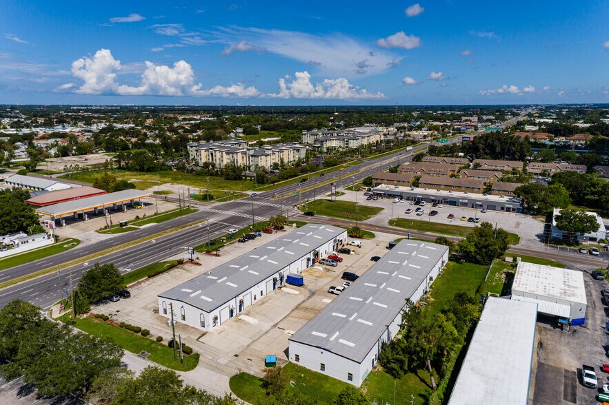 More Photos Of 12505 66th St N, Largo Warehouse For Lease
