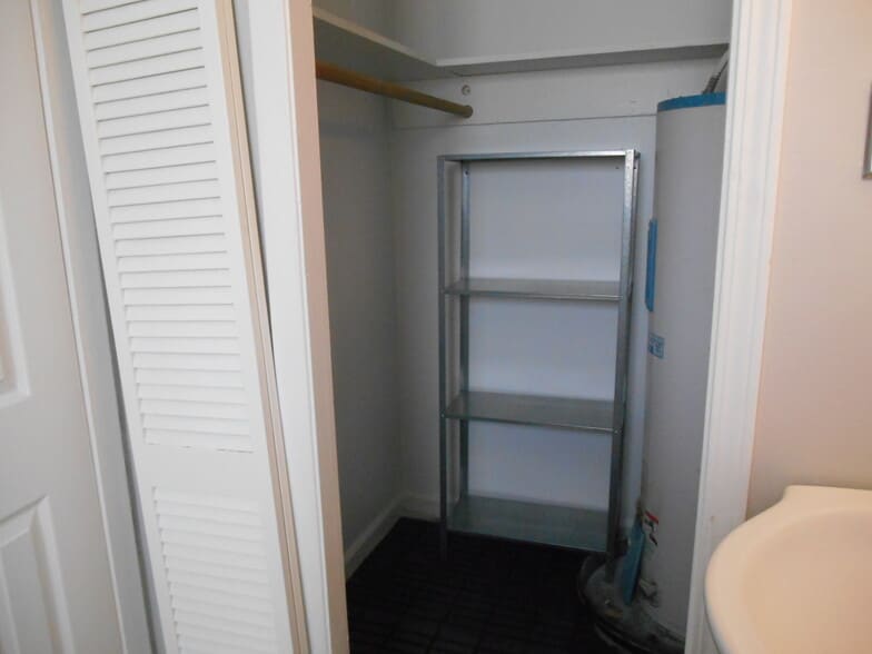 More Photos Of 3803 Bute St, Houston Storefront Retail Residential For Lease