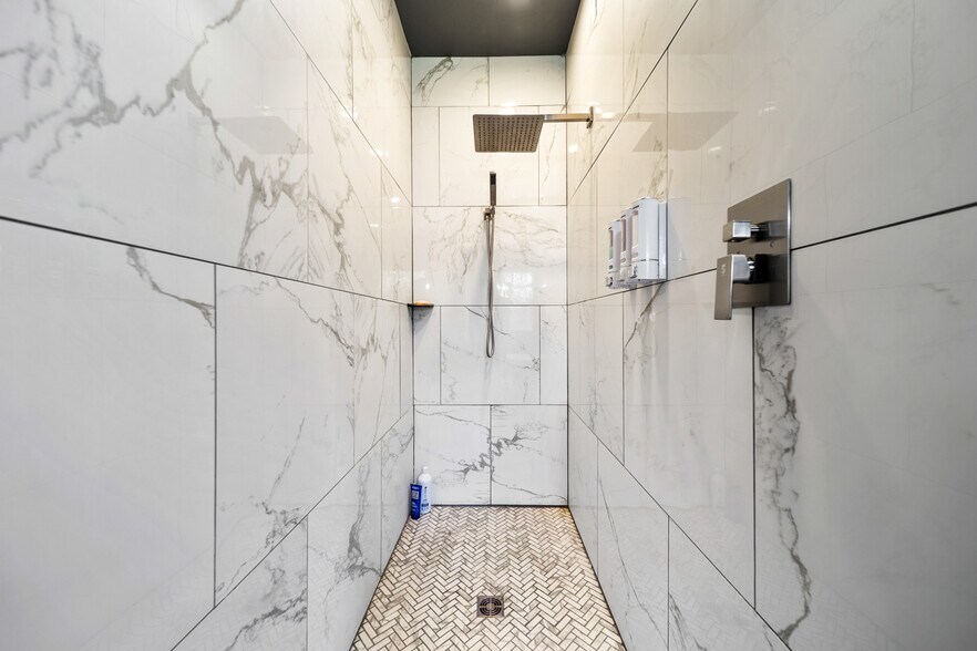 More Photos Of 7056 Bustin Dutch Trl, Show Low Multifamily For Sale