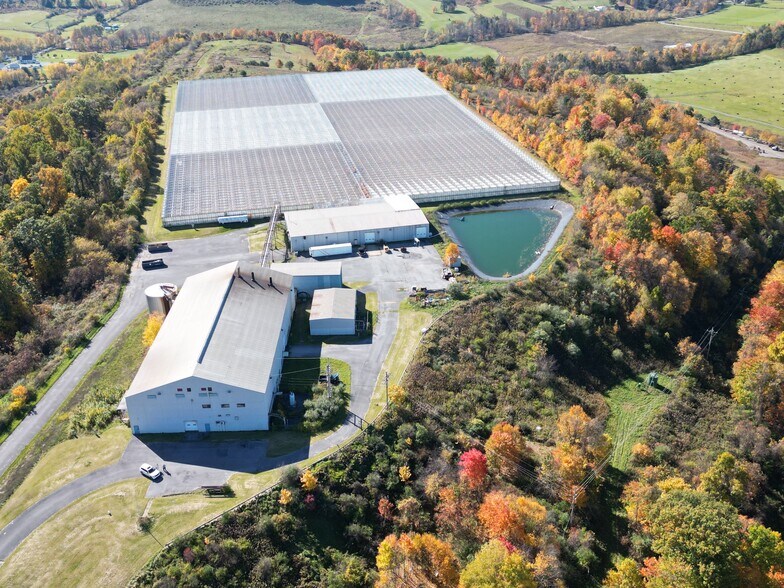 More Photos Of 566 Tomato Dr, Punxsutawney Self Storage For Sale