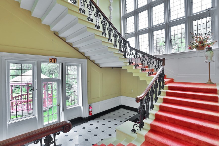 More Photos Of 150 Sister Servants Ln, Sloatsburg Lodge Meeting Hall For Sale