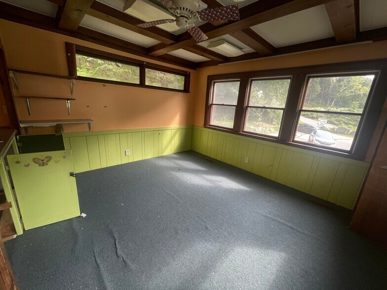 More Photos Of 79 Route 32, North Franklin Daycare Center For Sale