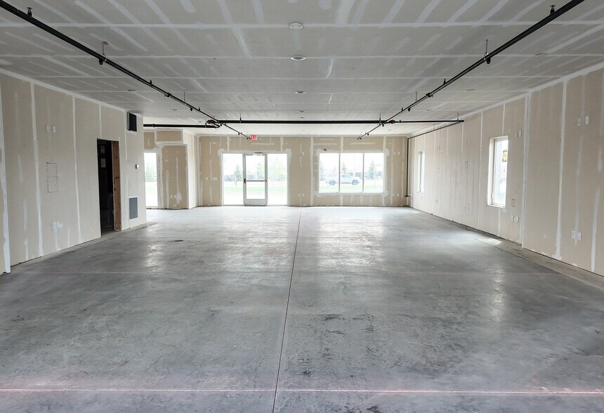 More Photos Of 300 W 85th St, Sioux Falls Apartments For Lease