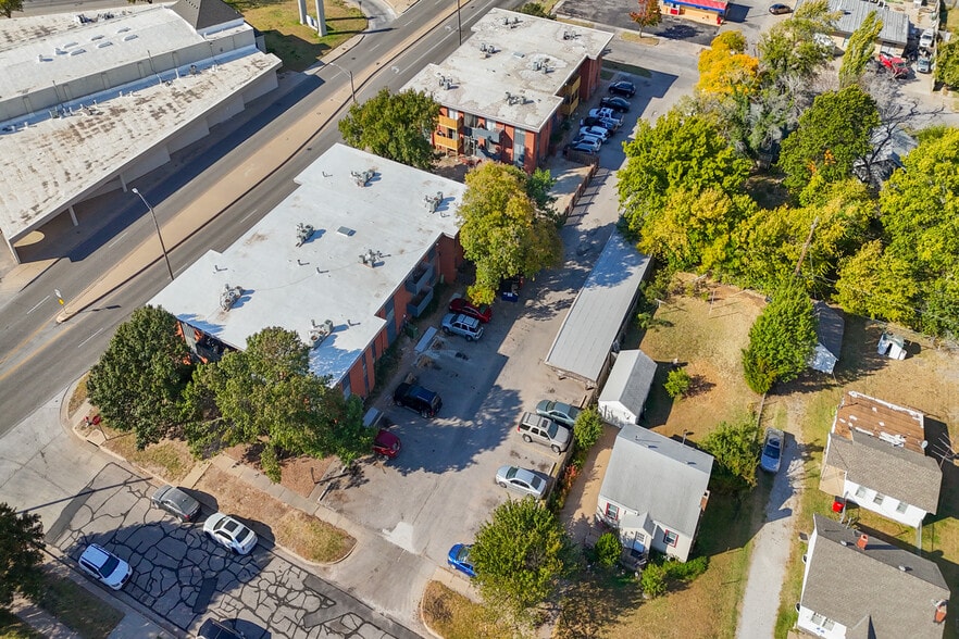 More Photos Of 2520 E Lincoln St, Wichita Apartments For Sale