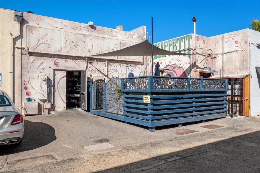 More Photos Of 113 W Grand Ave, Escondido Restaurant For Sale