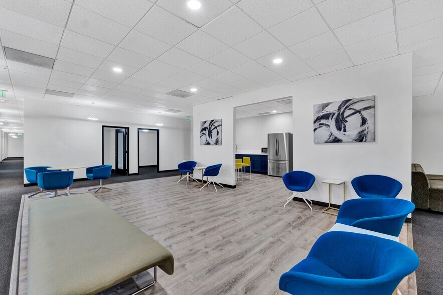More Photos Of 221 S Figueroa St, Los Angeles Loft Creative Space For Lease