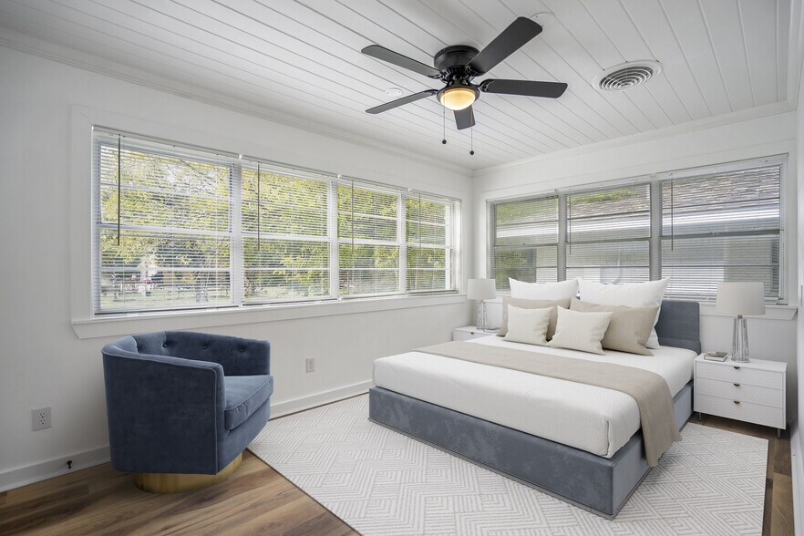 More Photos Of 907 E 27th St, Bryan Apartments For Sale