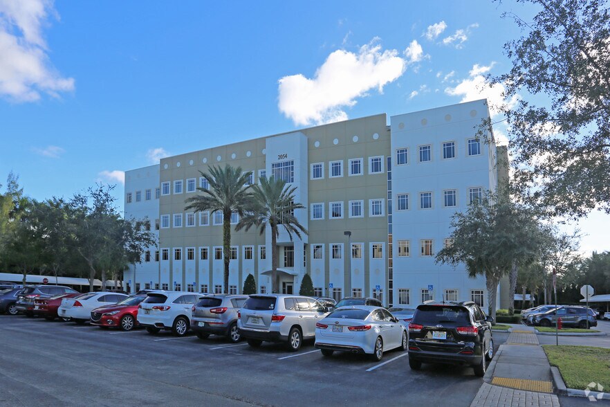 More Photos Of 2054 Vista Parkway, West Palm Beach Coworking Space