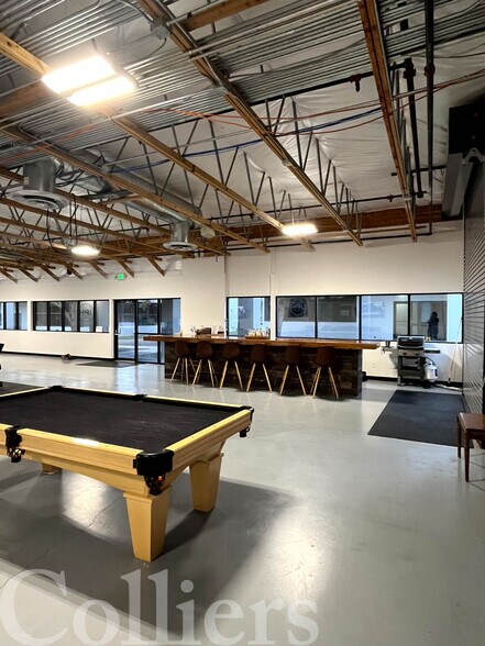 More Photos Of 600 N Steelhead Way, Boise Showroom For Sale