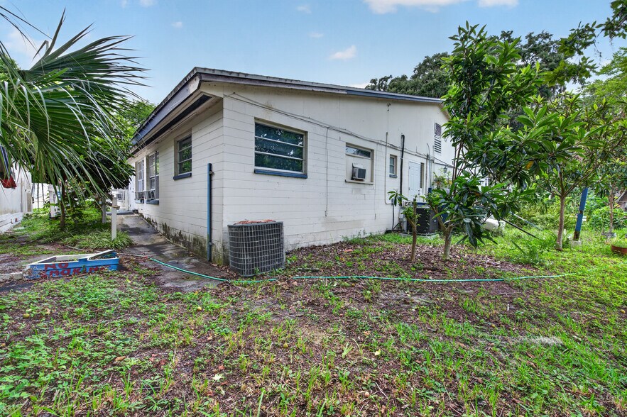 More Photos Of 1208 Kennedy Rd, Daytona Beach Assisted Living For Sale
