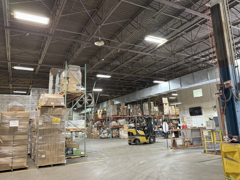 More Photos Of 3401 E 4th Ave, Hutchinson Warehouse For Sale