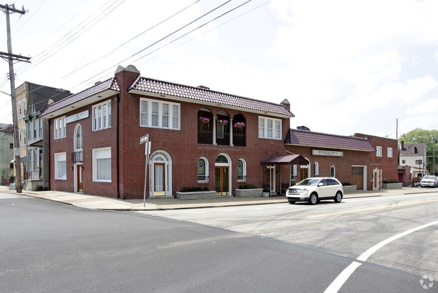 Primary Photo Of 4730 Friendship Ave, Pittsburgh Funeral Home For Sale