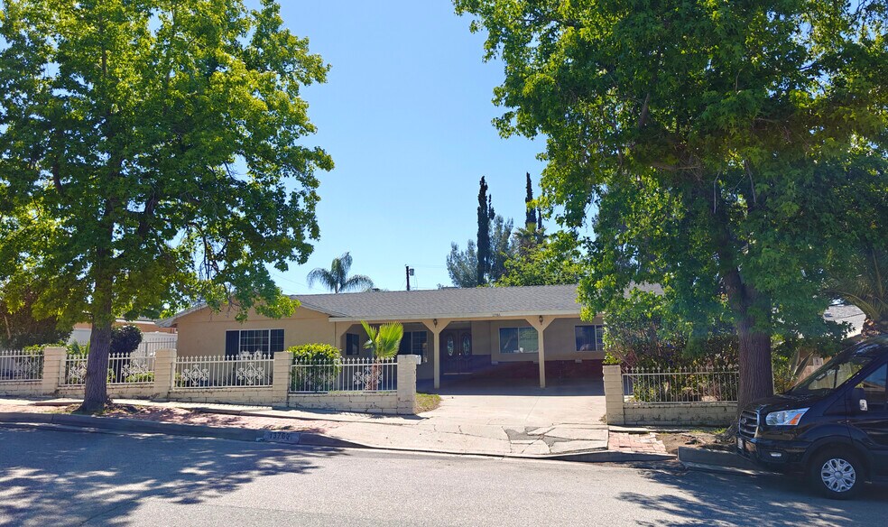 Primary Photo Of 13766 Paddock St, Sylmar Assisted Living For Lease